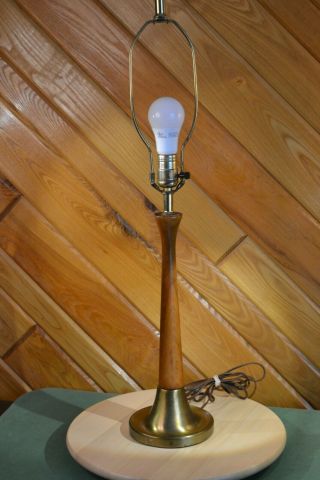 Stunning Mid Century Modern Danish Sleek Brass & Teak Wood Atomic Table Lamp Exc