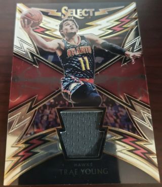 2018 - 19 Panini Select Sparks Trae Young Rookie Card Sp - Tyg