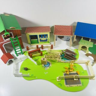Elc Early Learning Centre Wooden Farm Buildings With Fences Hay Bales & More