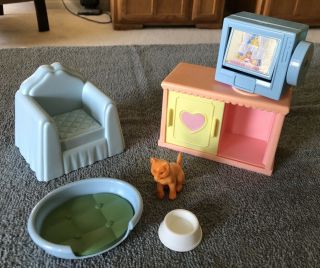 Playskool Loving Family Dollhouse Television With 3 Screens Cabinet Family Room
