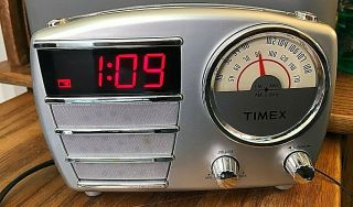 Retro Style Timex Alarm Clock Radio T247s Silvertested Well Instructions