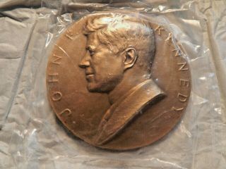 1961 Unc 76mm Bronze Medal John F Kennedy Inaugerated President G Roberts
