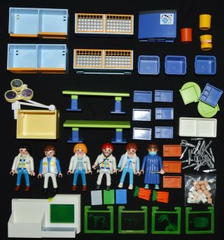 Playmobil Vet Veterinarian Animal Doctor Figures X - Ray Machine Cage Tool Bandage