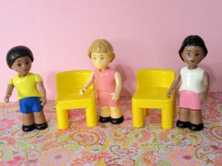 Little Tikes Dollhouse Furniture & Family 2 Yellow Chairs,  Mom - Brother - Sister