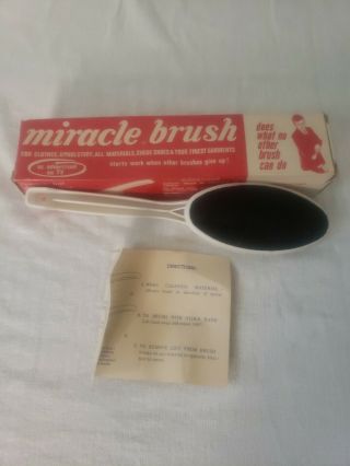 Vintage Miracle Brush Lint Dandruff Hair Dust Remover With Instructions On Box