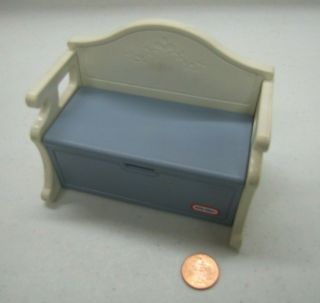LITTLE TIKES Dollhouse - Sized DEACON ' S BENCH TOY BOX w/ LID 4.  5 