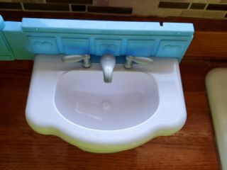 Fisher Price Little Mommy Gotta Go Potty Baby Doll Bathroom Toilet Sink Sounds 3