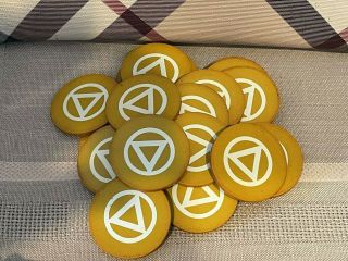 Vintage Clay Poker Chips - Set Of 20 Gold Chips With Triangle Design - Great