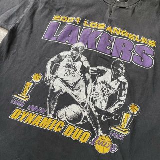 Vintage 2001 Los Angeles Lakers Kobe Bryant Shaquille O’neil Dynamic Duo T Shirt