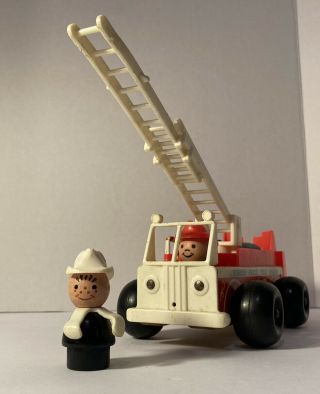 Vintage 1968 Fisher - Price Little People Wood 720 Engine Fire Truck With Figure
