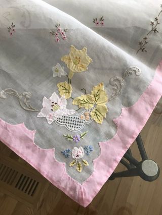 Vtg Madeira Tablecloth Organdy Linen W/hand Embroidered Appliquéd Flowers Fab