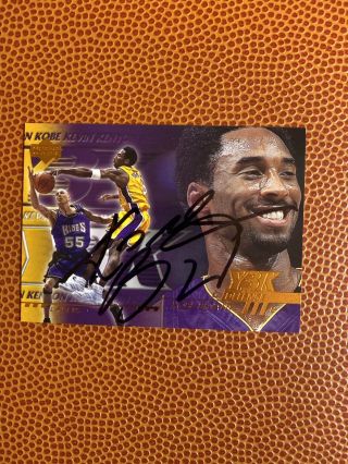 Kobe Bryant Autograph Card 2001 Upper Deck With