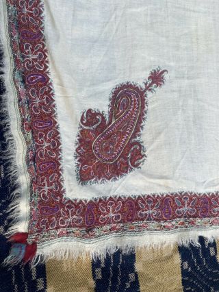 19th C.  Antique Kashmir Indian Paisley Hand Woven Woolen Shawl Pashmina