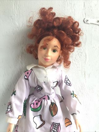 Vintage Vinyl Doll,  Ms.  Frizzie,  From The Magic School Bus