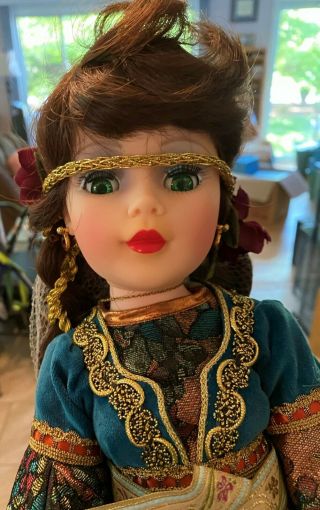 Vintage Madame Alexander 21 " Cissy Doll Maid Marion 2270