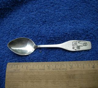 Good Canada Sterling Modernist Demi Souvenir Spoon - Stylized Inuits Handle - Bm Co