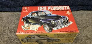 Vintage Amt 1941 Plymouth Coupe 1/25th Plastic Model Kit Factory.