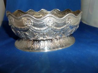 Lovely Victorian Oval Sweet Dish C.  1880 Martin Hall & Co Silver Plate