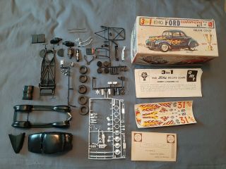 Vintage Amt 1940 Ford Deluxe Coupe 3 In 1 Model Car Kit Trophy Series