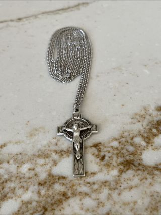 Antique Sterling Crucifix Cross Necklace Ornate Design on Back 14.  5 grams 3