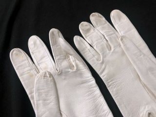 Size 7 1/2,  23 1/4 Inch Vintage Off White Long Italian Leather Opera Gloves 3