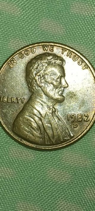 1982 D Small Date Copper Error Penny 3.  1grms
