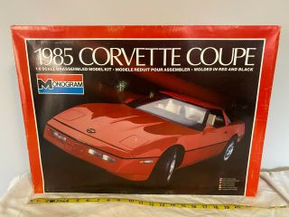 Vintage 1985 Corvette Coupe 1:8 Scale Monogram Model Kit