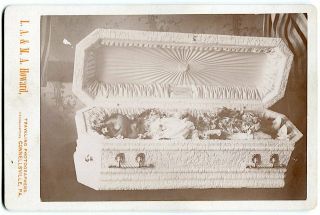 Post Mortem Dead Child In Coffin 1880s Connellsville Pennsylvania Cabinet Photo