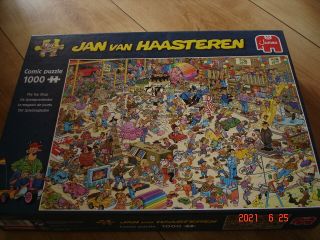 Jan Van Haasteren " The Toy Shop " 1000 Piece Puzzle Complete