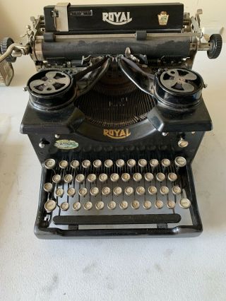 Antique 1924 Royal Typewriter Model 10 Beveled Glass Sided Vintage Black