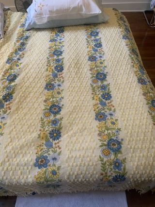 Vtg Floral Chenille Bedspread Fringes Blanket White Blue Yellow Mid Century Twin