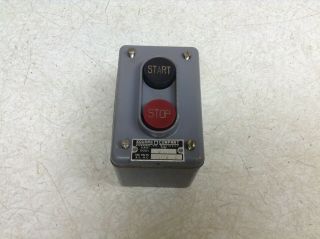 Square D 9001 Bw - 40 Push Button Start Stop Station 600 Vac 9001bw40 (jk)