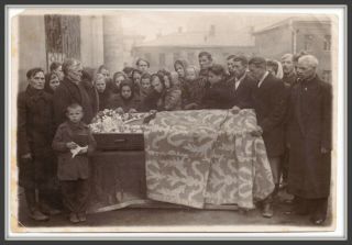 1930 Post Mortem Funeral Dead Coffin Kid Young Boy W/ Russian Icon Antique Photo