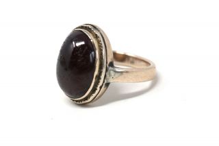 A Pretty Antique Victorian 9ct Yellow Gold Garnet Cabochon Solitaire Ring 1438