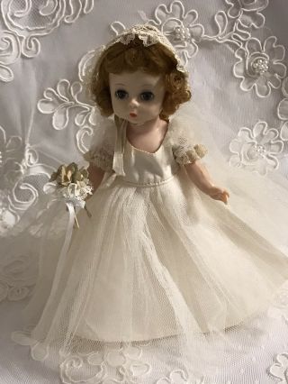 1950s Vintage Madame Alexander Kins Doll In Tagged Wedding Dress Set.