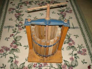 Antique/vintage Oak Wood Cast Iron Grape Fruit Wine Press