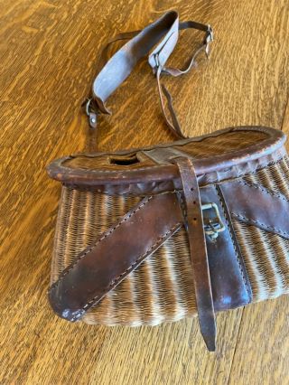 Vintage Fishing Creel In Wicker/leather And Strapped