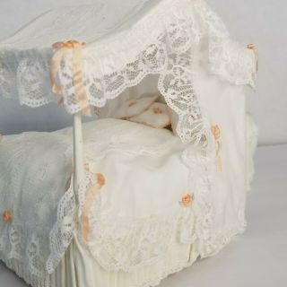 Vintage Miniature Dollhouse Artisan Lace Canopy Bed White Lace Light Melon Color