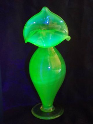 Antique Victorian Opalescent Vaseline Uranium Green Glass Jack In Pulpit Vase