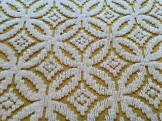 Vintage Yellow/Gold and White Queen Size Chenille Bed Spread with Fringe Cotton 2