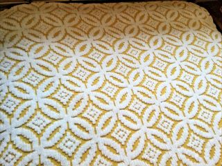Vintage Yellow/Gold and White Queen Size Chenille Bed Spread with Fringe Cotton 3