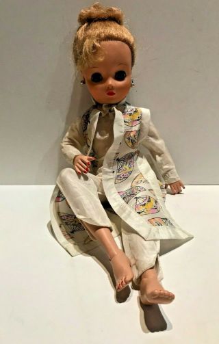 19 " Vintage Dollikin By Uneeda,  28 Blonde Doll,  16 Moveable Joints,  Late 1950 
