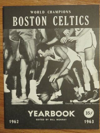 1962 - 63 Boston Celtics Yearbook Bob Cousy Bill Russell John Havlicek Rookie