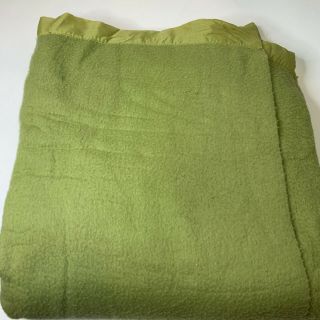 Vintage Acrylic Thermal Blanket Bedding Green Satin Trim Full 76x82