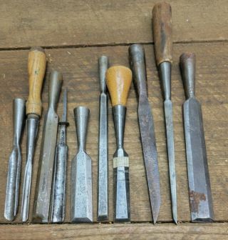L1274 - 10 Vintage Antique Wood Chisels
