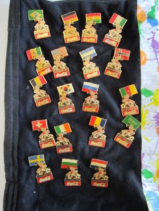 (19) 1994 Coca Cola World Cup Soccer Pins - Different Countries - Tub Bn - 3