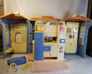 Vintage Mattel Barbie 1998 Fold Out Family Cottage Blue House