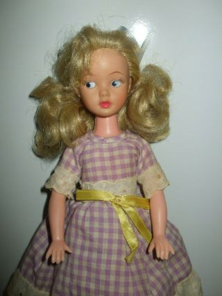 1960 ' s Beverly Hillbillies Elly Mae Clampett Calico Lassie Unique Doll 2