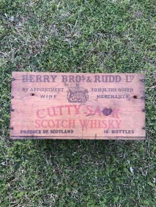 Antique Berry Bros.  Cutty Sark Scotch Whiskey Bottle Wood Crate Box