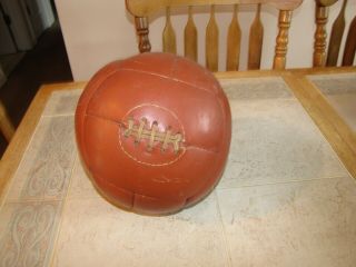 Vintage 1940s Brown Leather Medicine Ball W/laces Boxing Training 12.  9 Lbs.